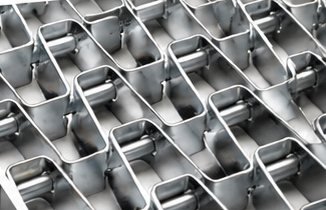 Flat-wire honeycomb style stainless steel conveyor belt